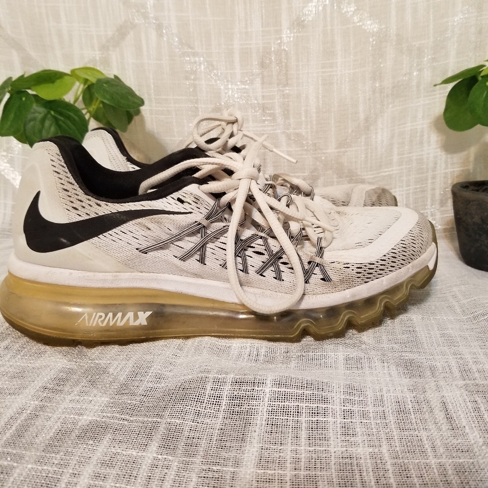 NIKE Air Max White Black Running Shoe  Womens 7.5